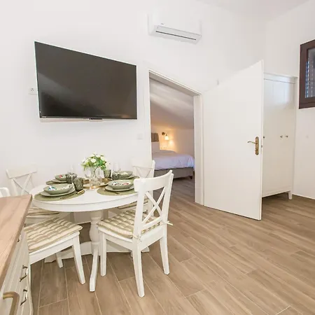 Mind And Apartment *